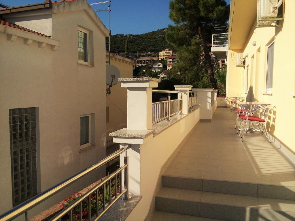 Villa Obad Guest House Неум Экстерьер фото